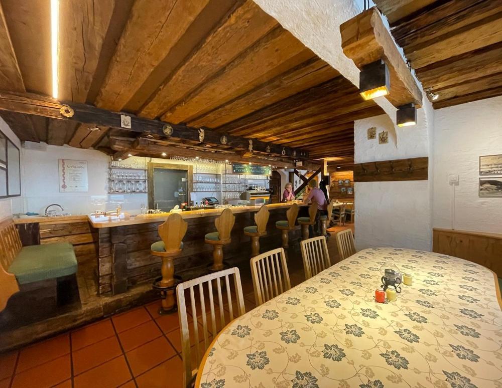 Restaurant-Pension Dorfwirt 바트키르히하임 외부 사진