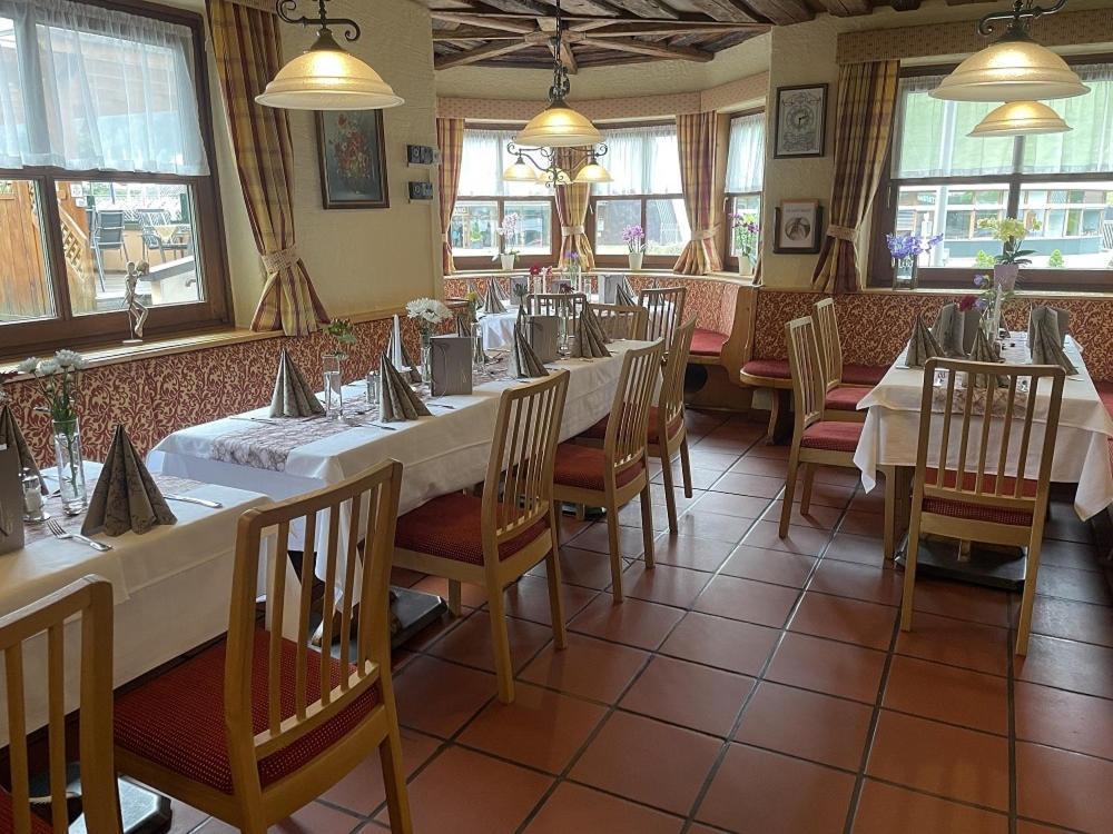 Restaurant-Pension Dorfwirt 바트키르히하임 외부 사진